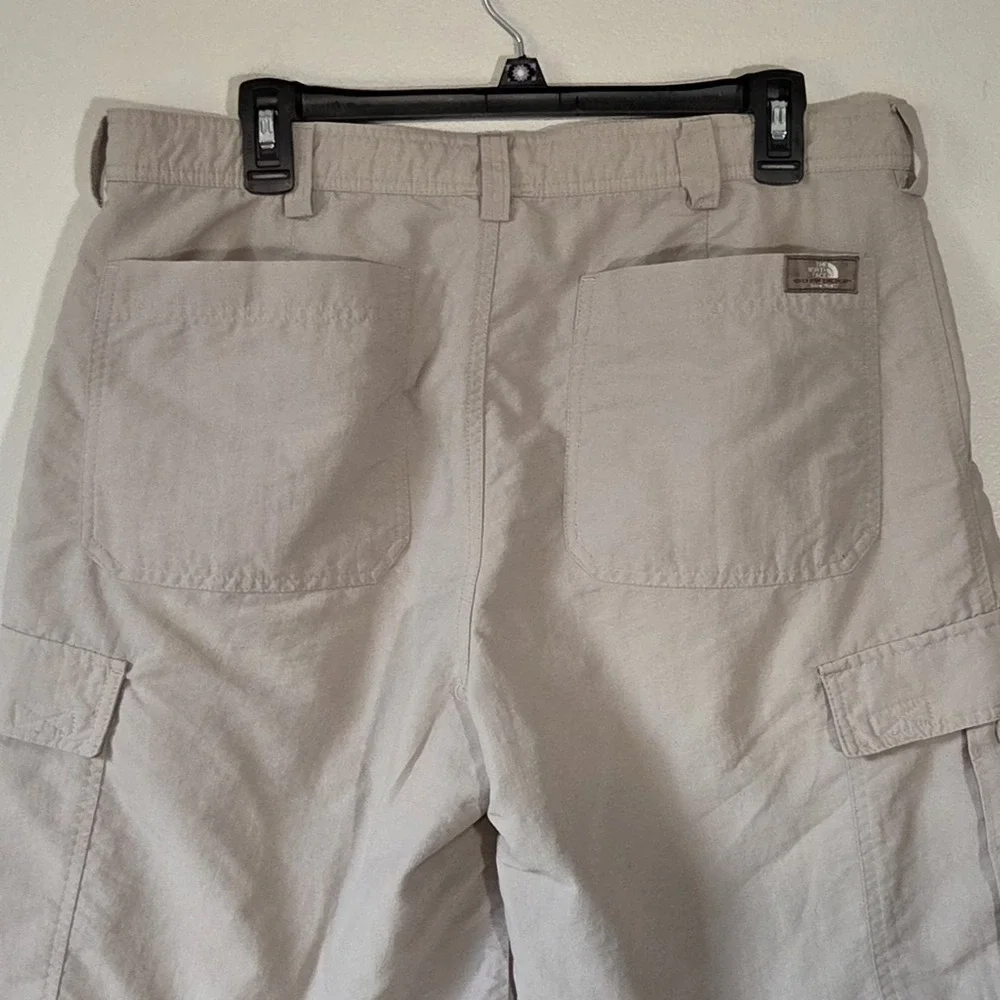 The North Face Men's Paramount Hiking Cargo Shorts Khaki Beige Nylon Trail Sz 36